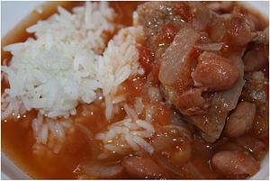 Main ragout de veau et haricots